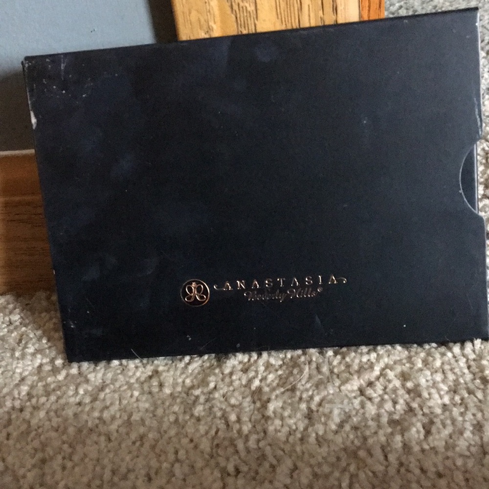 Anastasia Beverly Hills custom contour palette